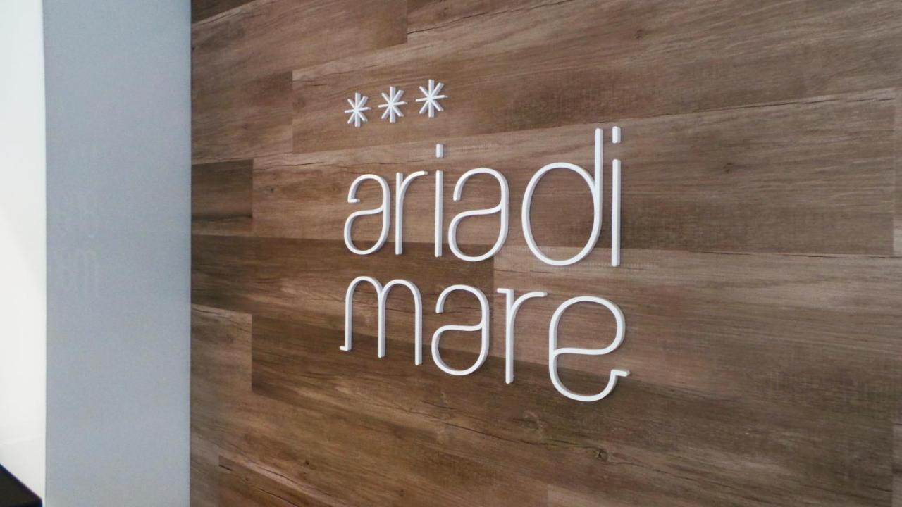 Hotel Aria Di Mare - Bed & Brunch In Centro A リッチョーネ エクステリア 写真