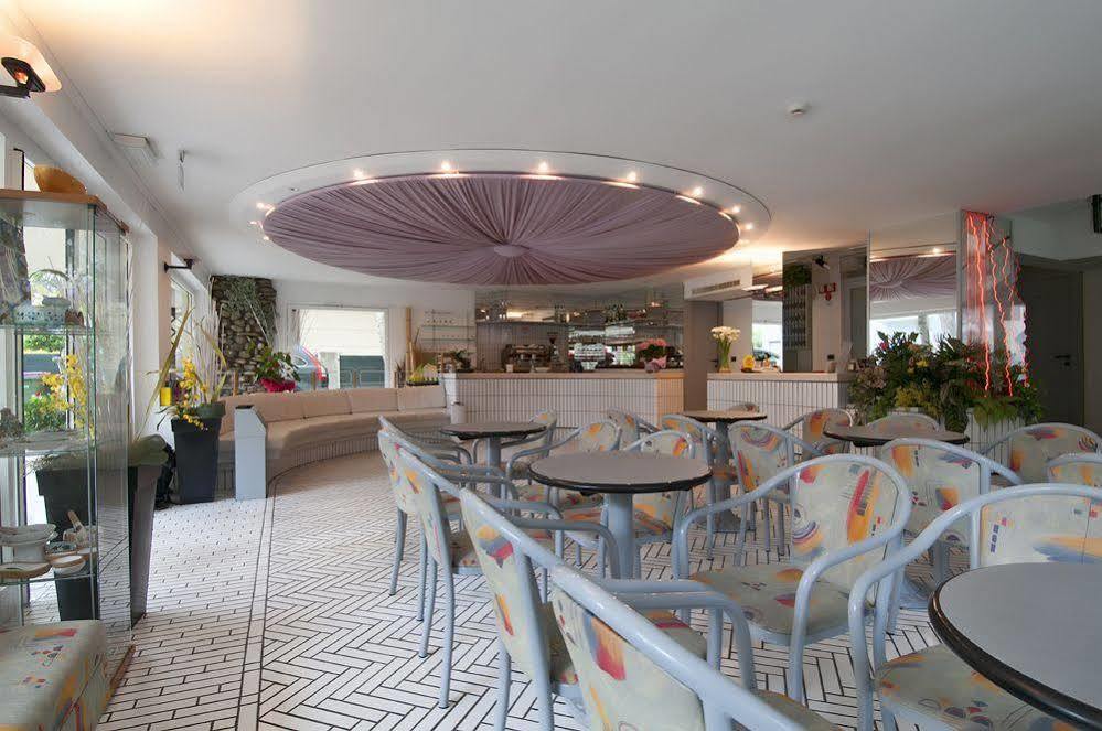 Hotel Aria Di Mare - Bed & Brunch In Centro A リッチョーネ エクステリア 写真